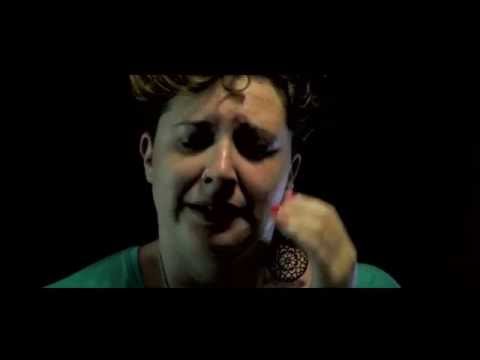 CASA DEGLI SPECCHI - "Scatenata in Estonia (Moana Pozzi era una spia del K.G.B.)"