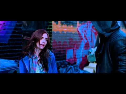 The Mortal Instruments - Bande Annonce VF