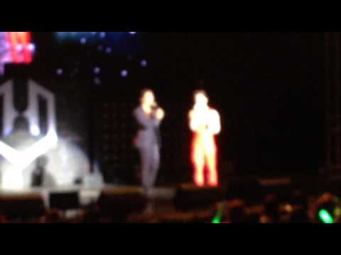 [08.02.14] KimHyungJun Concert - Asking Jungmin to trim his hair
