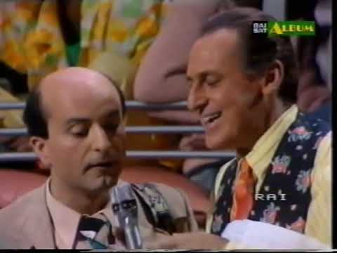 Maurizio Ferrini e i pedalò (1985)