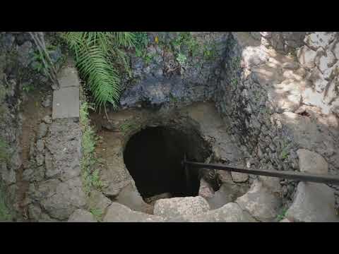 The Underground House: Gala Gala Nusa Lembongan