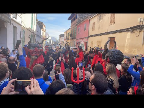 Cercavila de dimonis 👹 Sa Pobla 🔥 Sant Antoni 2023 📽️ En Directe