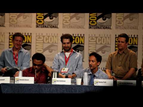 Abed and Troy (Donald G. and Danny P.) "La Biblioteca" rap - Comic-Con, Community Panel, SDCC 2010