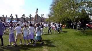 preview picture of video '2013 Wheatley, Oxfordshire, May Day General Dancing'