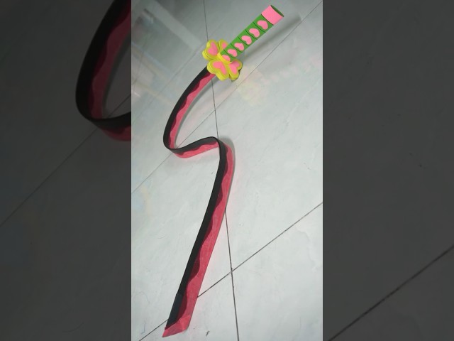 Vídeo relacionado con Hashiman Katana Demon Slayer - Réplica Sable Manga Anime + Soporte Espada de Madera + Cinturón - Juguete Cosplay Catana Japonesa Niños Adultos - Juego Disfraces Ninja (Kanroji Mitsuri)