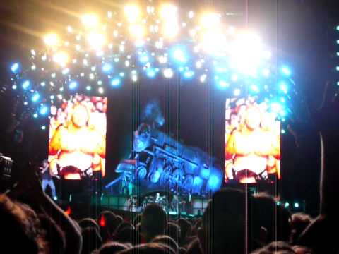 AC/DC Live: The Jack: now with some tits :)