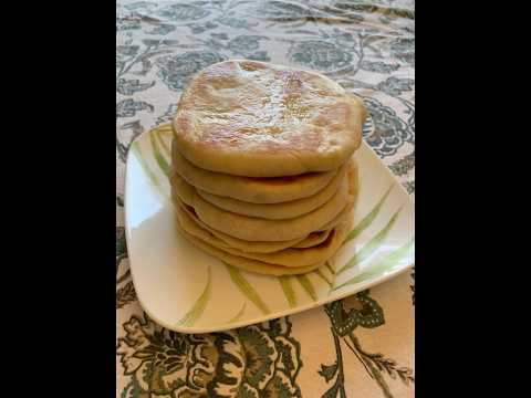 Soft & Fluffy Naan Bread 🫓