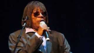 Milton Nascimento - Ponta de Areia (Live in London)