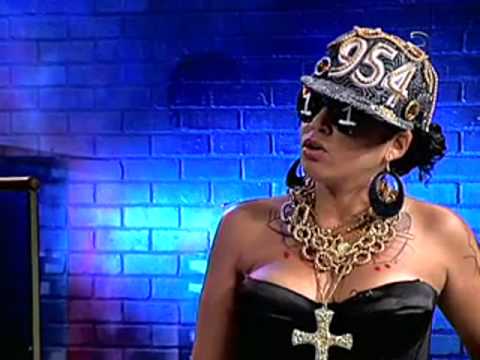 download lagu mp3 mp4 Monstrua, download lagu Monstrua gratis, unduh video klip Monstrua