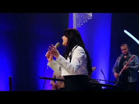 DVD Fernanda Lara 03 Magnífico Deus - Eu tenho que orar HD