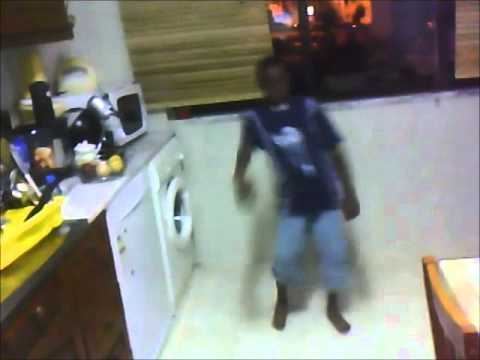 Uma pequena brincadeira kuduro 2011