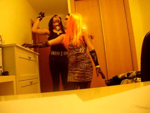 V&Z Alaska y su marido