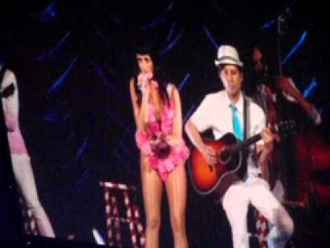 Katy Perry singing Rebecca Black's Friday in Tampa FL