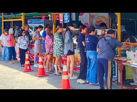 Mother’s Side Hustle Turns Into a Michelin Awarded Fried Banana Empire