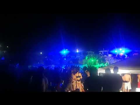 Balneario de Puerto Nuevo en Pueblo de Vega Baja 4 de julio.