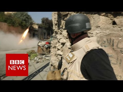 Mosul offensive: Concern grows for civilian safety - BBC News