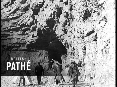 With A Mighty Roar! (1932)