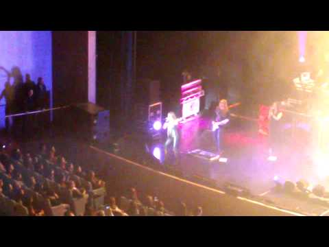 Malu "A Esto Le LLamas Amor" 2/02/13 VIGO.
