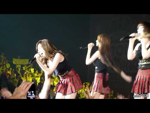 [HD fancam] 110610 SNSD - 힘내 (Way To Go) cut @ SMTown Paris (mostly Sunny)