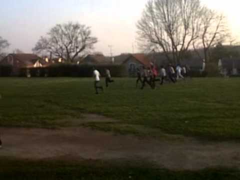 Attention , vieux mec degueulasse  /!\