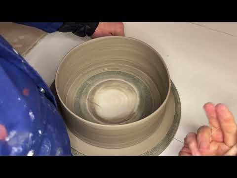 Making ceramic test tiles