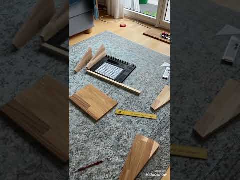 This Ableton Push 2 Controller Needs a Stand