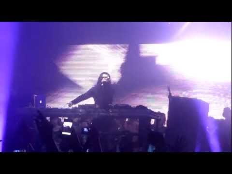 SKRILLEX @ Webster Hall NYC - 01.31.12 (Medley of songs - B.I.G., Rusko, DJ Khaled & FatManScoop)