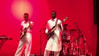 Solange Live in Houston performing Rise and Weary