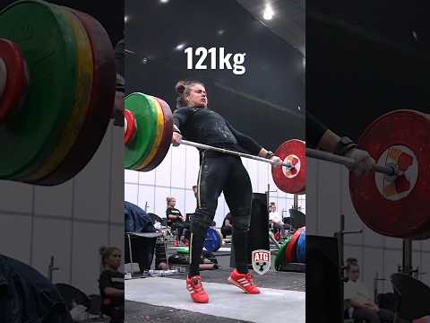 Loredana Toma 🇷🇴 snatching 121kg / 266lb! #snatch #slowmotion #weightlifting
