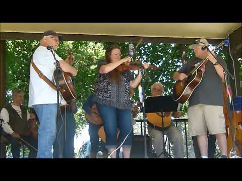 Jay Dean Ludiker fiddling Black Mountain Rag