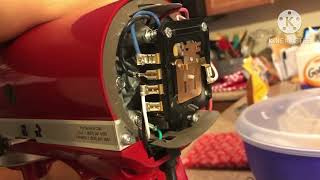 Kitchenaid mixer: slight problem (fixed at the end)