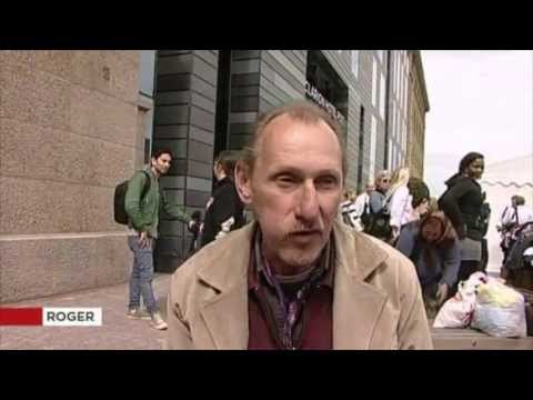 Delar ut mat till hemlösa - Clarion Hotel Post