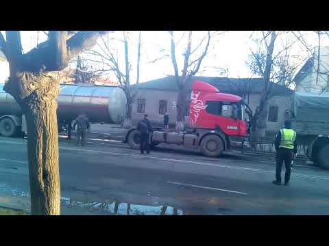 ТДП в Городе Вознесенск 09.01.2018 фура слетела с дороги...