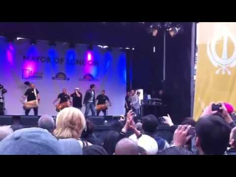 Pritraj, Navin Kundra - Phat Kat Down2Nite @ Trafalgar Square 2011