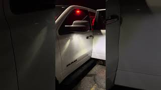 Sequential side mirror turn signals