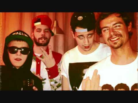 Drerrie United ft. Lil' Kleine & Spacekees - Lowf