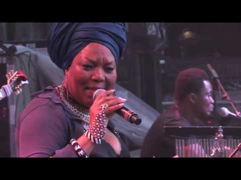 Lorraine Klaasen - Festival International de Jazz de Montreal 2013
