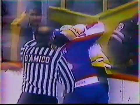 Laurie Boschman vs Geoff Courtnall