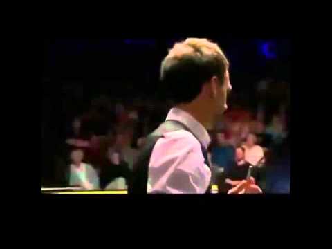 Audience Member Farts audibly during tense moment  Alguien del Publico se lanza un Pedo audible