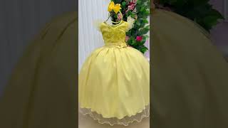 Vídeo de Vestido Infantil Longo Suzy Amarelo Dourado