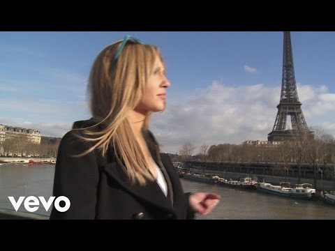 Vanessa Benelli Mosell - [R]EVOLUTION