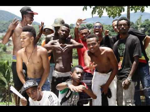 Basta Lion-Nosy Be Tropical