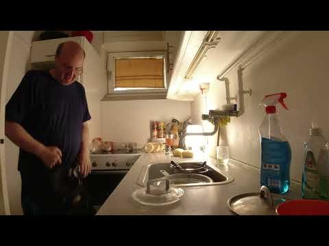 MongoTV_9526 - LIDL Haul og Tankstation 117 Kroner- PØLSE - 0.5 KILO SLIK - OSTEBOLLER - COLA