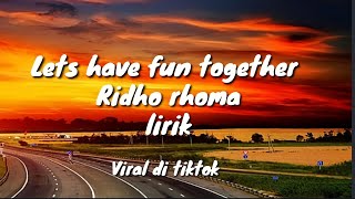 Download lagu LET'S HAVE FUN TOGETHER - LIRIK ' BUANG SAJA MASALAHMU JANGANLAH RAGU RAGU (VIRAL TIKTOK) mp3