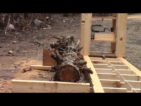 The Woodpecker Ep 259 - A wooden chainsaw mill