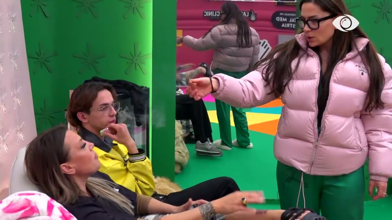 Këtu je ti shiko sa e vogël/ Rozana debaton me Gertën, banorja: Ti je ne këmba ime