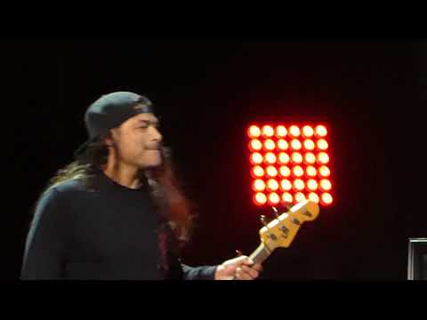 2019.01.16 Audioslave ft Dave Grohl & Robert Trujillo "Show Me How To Live"