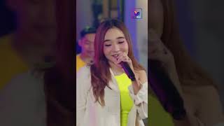 Download lagu Difarina Indra - Melepas Lajang #Shorts mp3 Download lagu Difarina Indra - Melepas Lajang #Shorts mp3