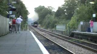 preview picture of video 'Oliver cromwell 70013. Dorking Deepdene 13/08/09'