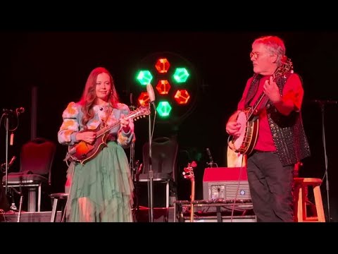 Twelve Days of Christmas 12 Keys 12 Time Signatures - Bela Fleck & Flecktones 2025 Beacon Theatre NY